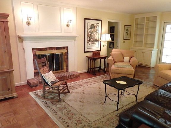 5th image of 822 Forest Dr