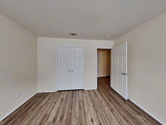 4th image of 6720 Friendsway Dr