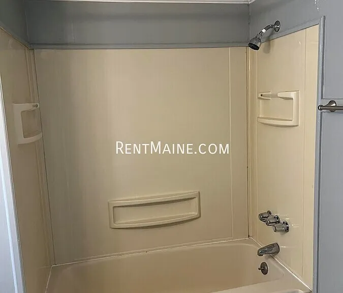 232 Center St #3 — Photo 8