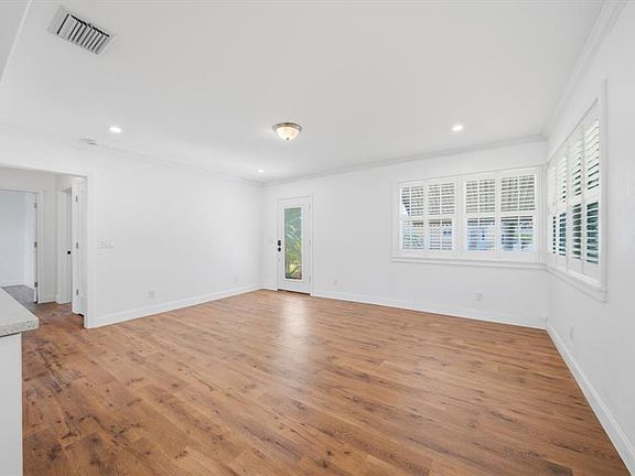 4th image of 5617 30th Ave S