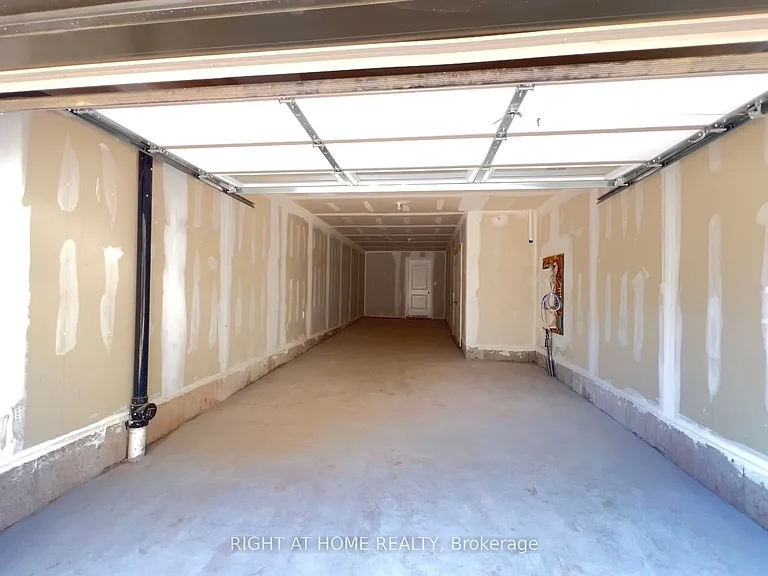 2123 Lillykin St #6 — Photo 21