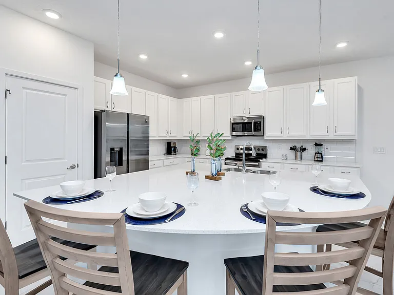 2496 Rama Dr — Photo 2