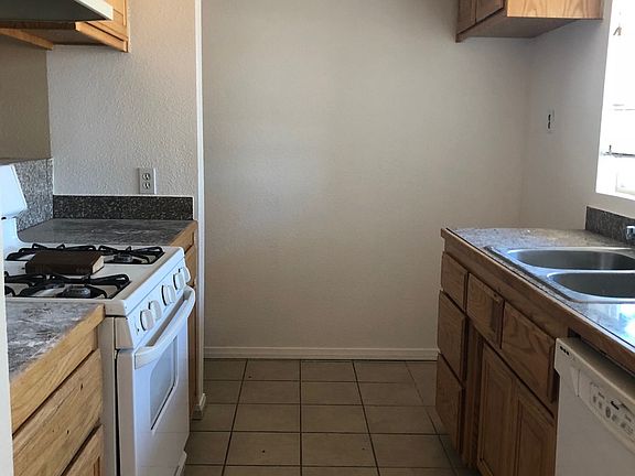 2nd image of 11927 1st Ave APT 5