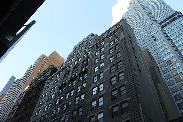 Rented by Solil Management | media 2