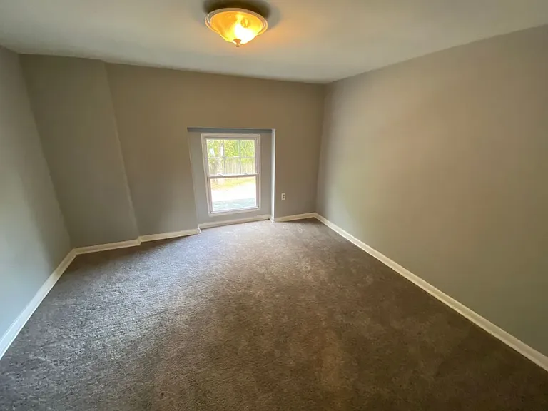 1099 Irishtown Rd #C — Photo 6
