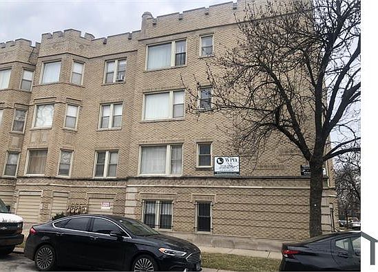 3rd image of 1738 E 73rd Pl #1A
