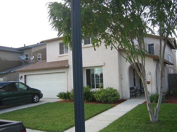 Walkway to Front Entrance