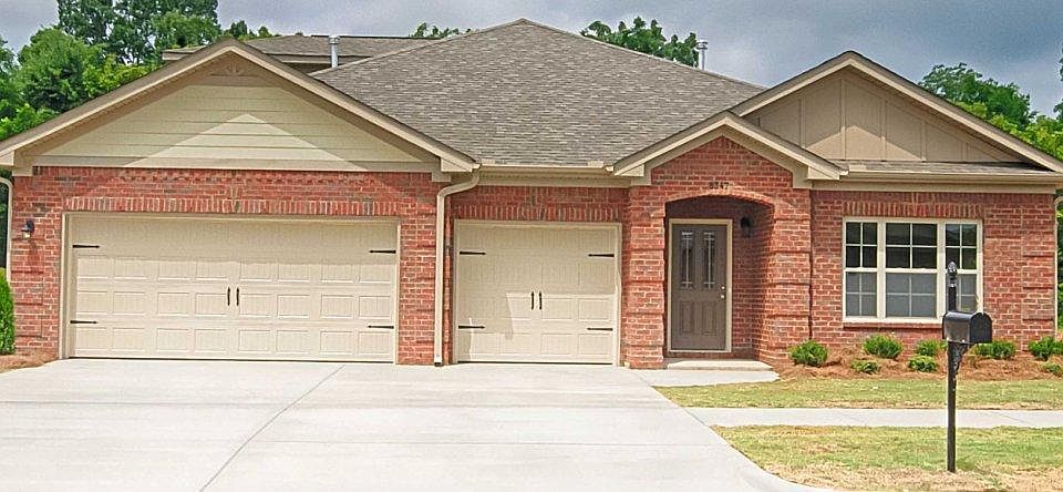 2nd image of 5353 Southgate Dr