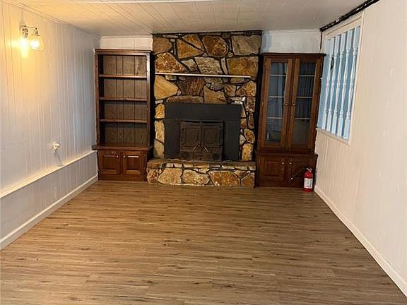 5th image of 153 Commerce Ln