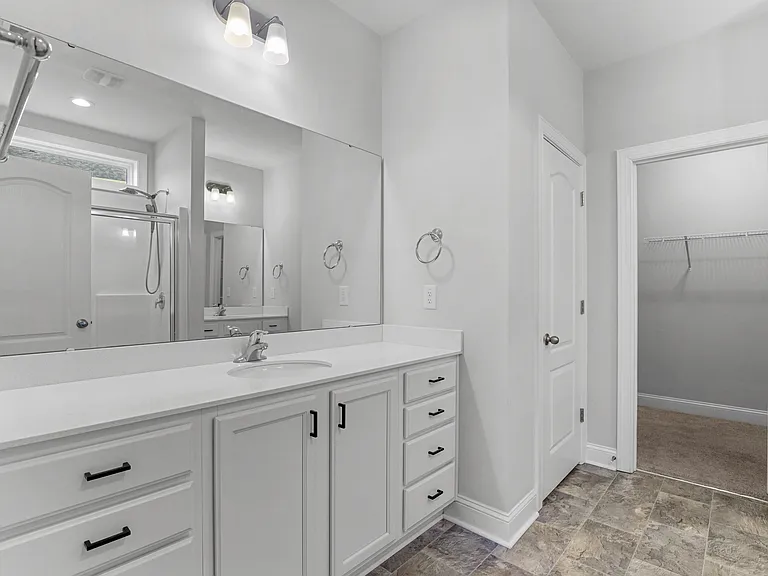 710 Tuscany Cir — Photo 16