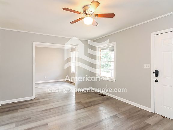 1237593_003_living_room_3.jpg