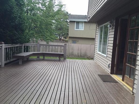 Large deck with built-in seating