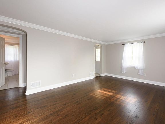 4th image of 217 S Garfield St