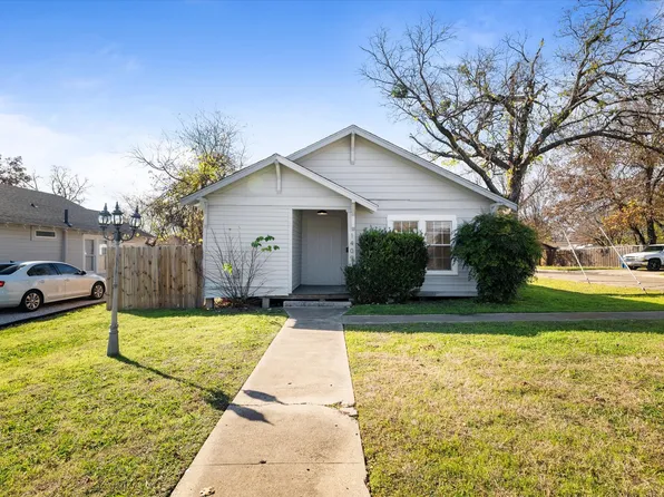 1409 N Preston St, Ennis, TX 75119