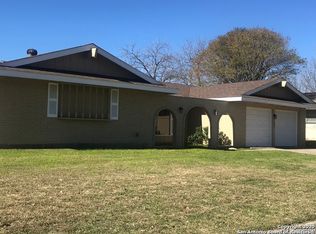 7403 Castle Gln, San Antonio, TX 78218