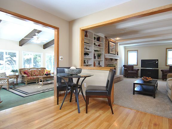 3rd image of 792 Upper Colonial Dr