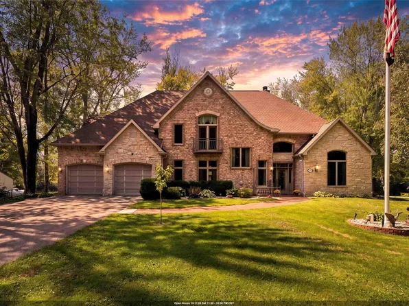 N3877 Betty Dr, Hortonville, WI 54944