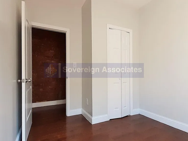 2254 5th Ave #14 — Photo 8