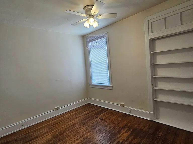 3110 Kensington Ave #11 — Photo 6