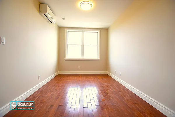 Rented by null | media 35