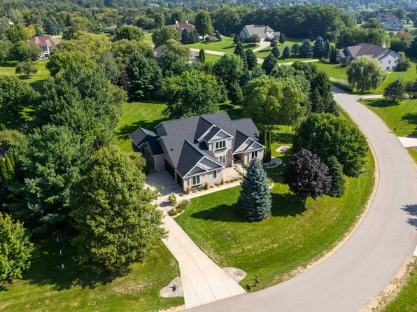 7744 Pamela Cir, Verona, WI 53593