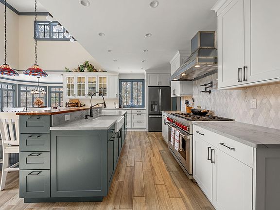 5th image of 9 Horseshoe Bend Way