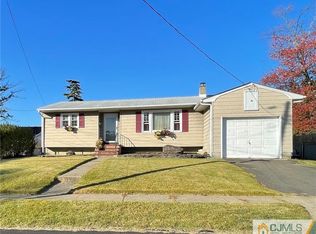 19 Pomona Blvd, Keyport, NJ 07735