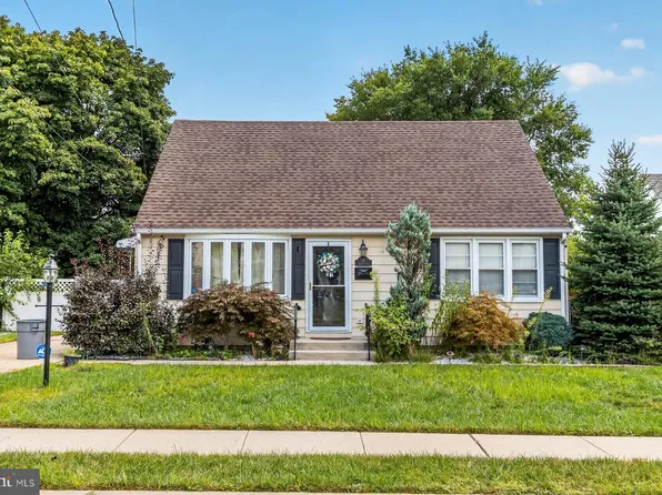 12 Grace Dr, Hamilton, NJ 08610
