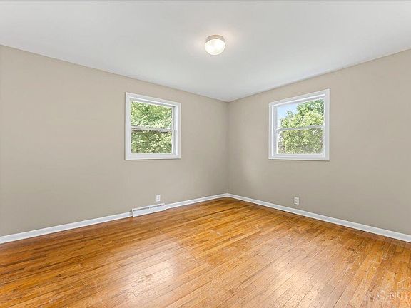 5th image of 694 Greenmound Rd