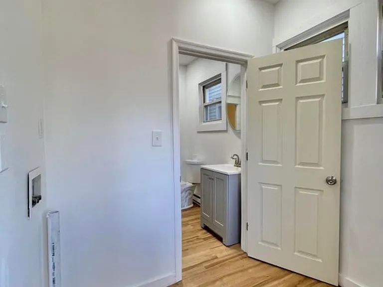 1028 N Webster Ave #1 — Photo 27