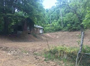 7690 Nine Mile Creek Rd, Lesage, WV 25537