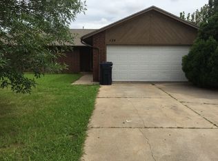 824 NW 114th St, Oklahoma City, OK 73114
