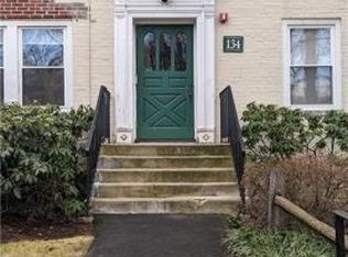 134 Summer St #3B, Stamford, CT 06901