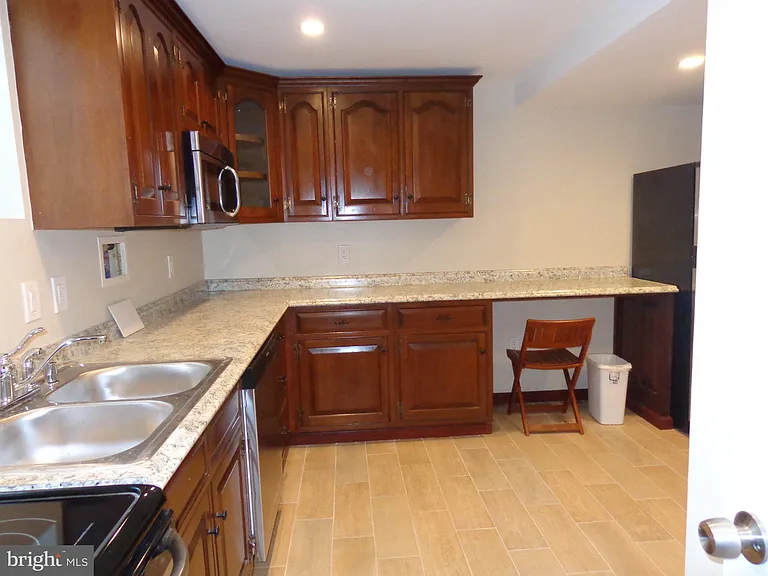 8126 Dunsinane Ct — Photo 16
