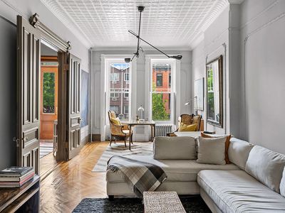 667 Hancock St, Brooklyn, NY, 11233
