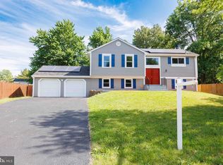 6402 Caryhurst Dr, Fort Washington, MD 20744