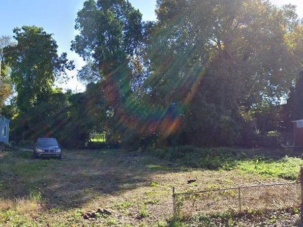 262 E Sharpnack St, Philadelphia, PA 19119