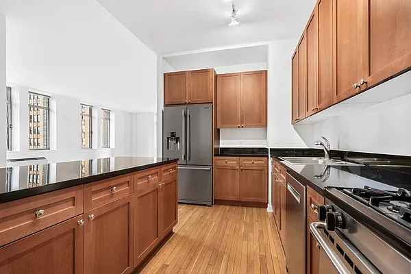 Rented by Compass | media 28