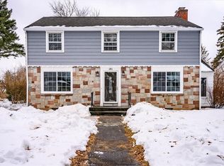 141 Harvington Dr, Rochester, NY 14617