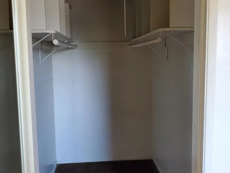 2nd bdrm walk-in closet