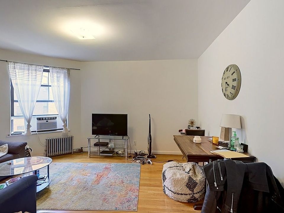 1st image of 313 W 19th St APT 41