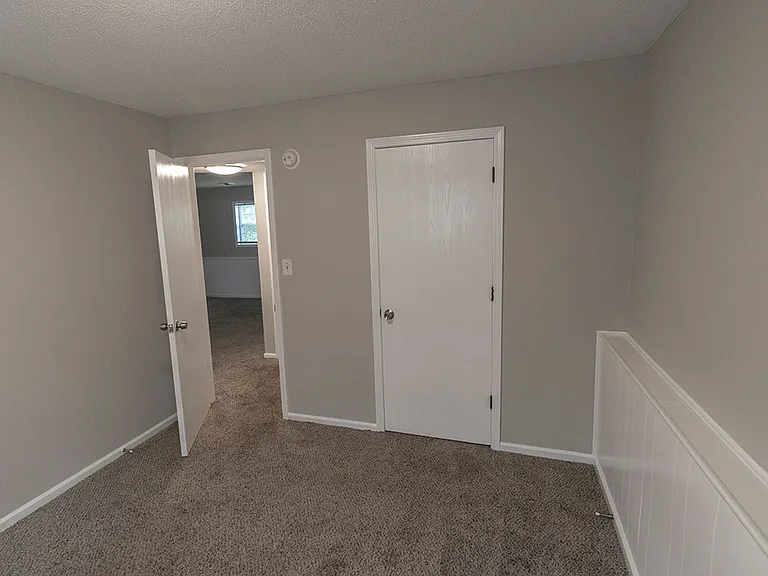 2916 Leeway Dr #C — Photo 15
