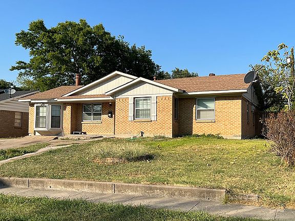 2nd image of 1636 Poplar Dr