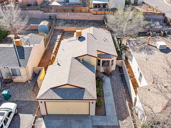 4th image of 1605 Patti Pl NE