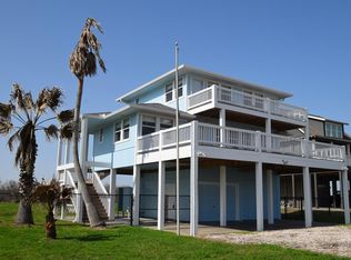 345 Atkinson St, Crystal Beach, TX 77650