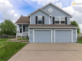 803 S Sunset Ln, Raymore, MO 64083