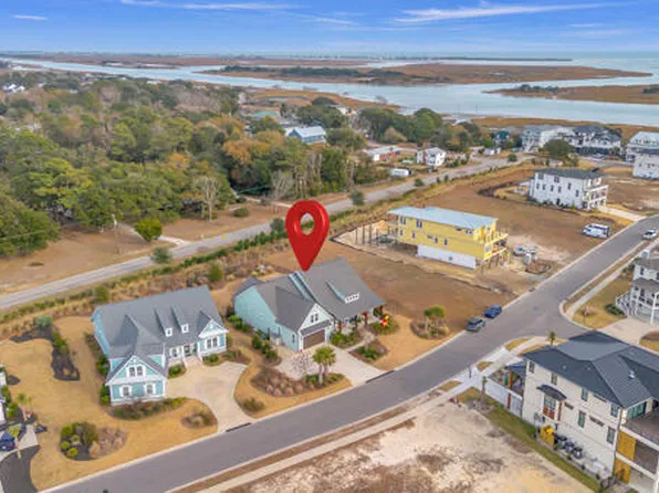 163 Voyager Way, Hampstead, NC 28443