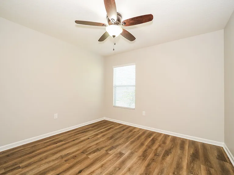 45014 Ingleham Cir — Photo 12