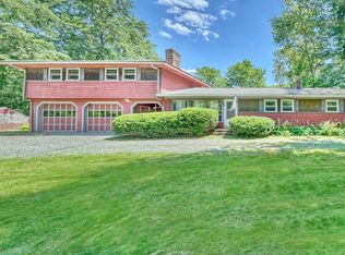 561 Lincoln St, Franklin, MA 02038