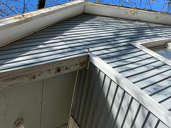 5th image of 3520 Herman St